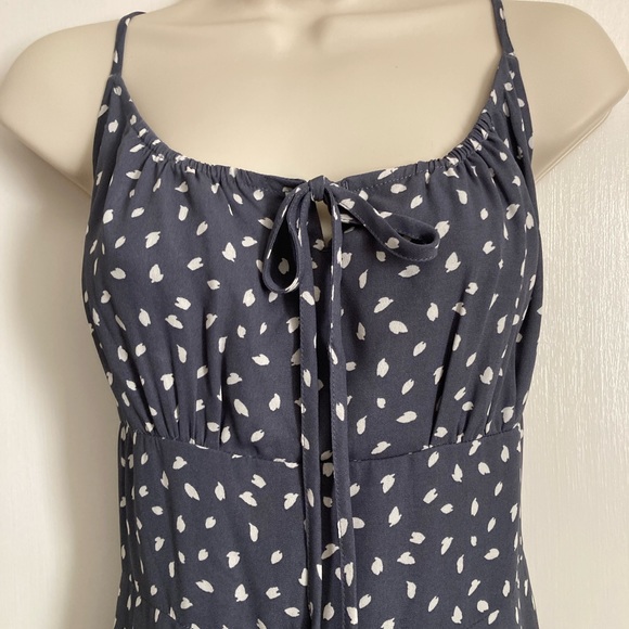 Last chance! Going to resale shop unless sold - Abercrombie & Fitch Dress - Picture 2 of 6